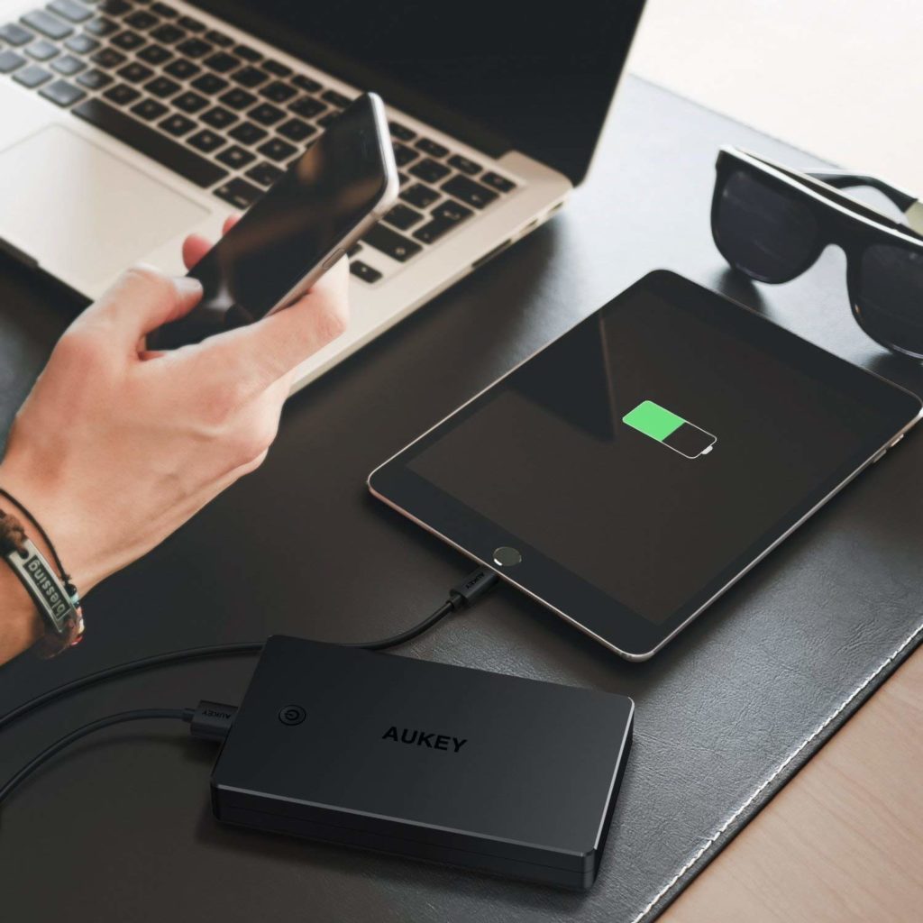 Batterie externe Aukey recharger sans limite son smartphone!